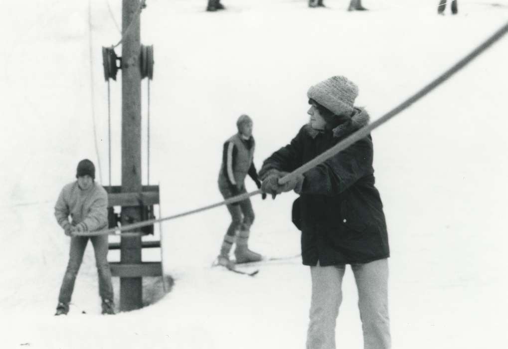 snow, ski, Iowa History, skiing, young woman, children, Winter, history of Iowa, Waverly Public Library, young man, Iowa, outdoor recreation