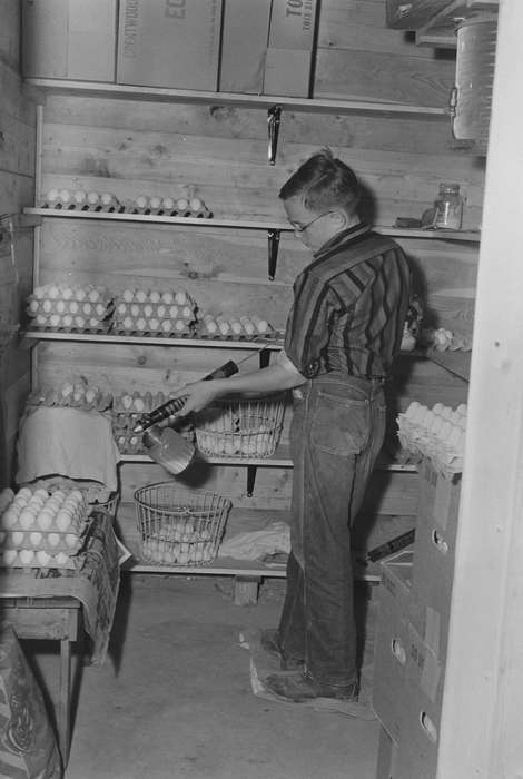 Iowa, cartons, IA, United States, Food and Meals, Photos, historic, Coon Rapids, Farms, history, baskets, ia, Coon Rapids Enterprise, Children, jeans, eggs