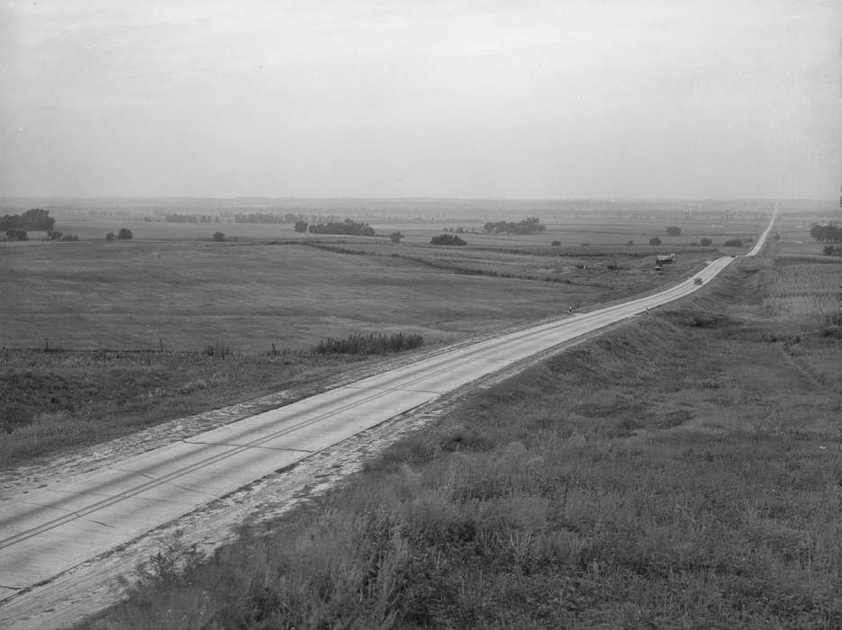 Landscapes, cornfield, farmhouse, homestead, Library of Congress, Iowa History, history of Iowa, Motorized Vehicles, Farms, trees, fields, Iowa, highway, cars, Homes