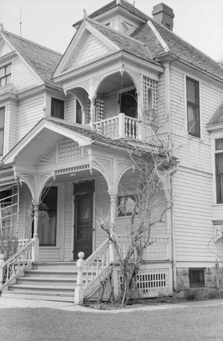 guardrail, Homes, porch, victorian, house, Cities and Towns, Iowa, moulding, Library of Congress, history of Iowa, paneling, Iowa History