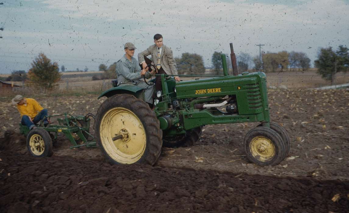 john deere, Farming Equipment, tractor, Sack, Renata, USA, Iowa History, Iowa, plowing, history of Iowa