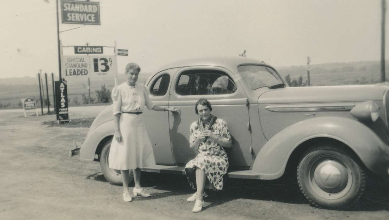 car, women, Waverly Public Library, unknown context, Iowa History, Portraits - Group, Iowa, history of Iowa