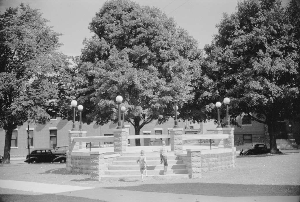 Main Streets & Town Squares, bandstand, automobile, car, boy, Cities and Towns, Library of Congress, Motorized Vehicles, Iowa, Iowa History, lamppost, history of Iowa, Children