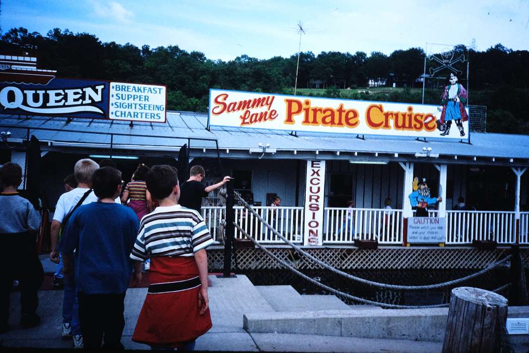 ia, pirate, second grade missouri trip, Schools and Education, Iowa, history, United States, Photos, Coon Rapids Enterprise, Children, missouri trip, historic, pirate cruise, Businesses and Factories, MO, school trip