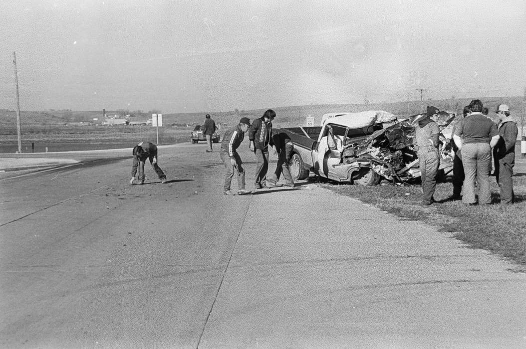 car crash, car, Coon Rapids, Coon Rapids Enterprise, Iowa, historic, Motorized Vehicles, United States, ia, Wrecks, history, Photos, IA