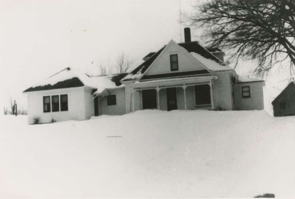 Winter, snow, house, Maloy, IA, Reasoner, Mike, history of Iowa, Iowa History, Iowa