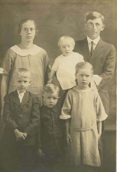 sister, glasses, history of Iowa, Pershing, IA, Children, Holland, John, brothers, Portraits - Group, daygown, Iowa, suit, Iowa History, Families