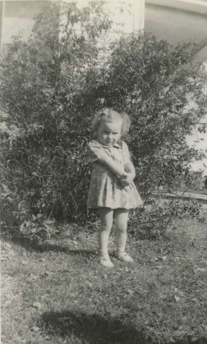 toddler, Mitchell, LaVonne, Portraits - Individual, Iowa History, Iowa, history of Iowa, IA, Children