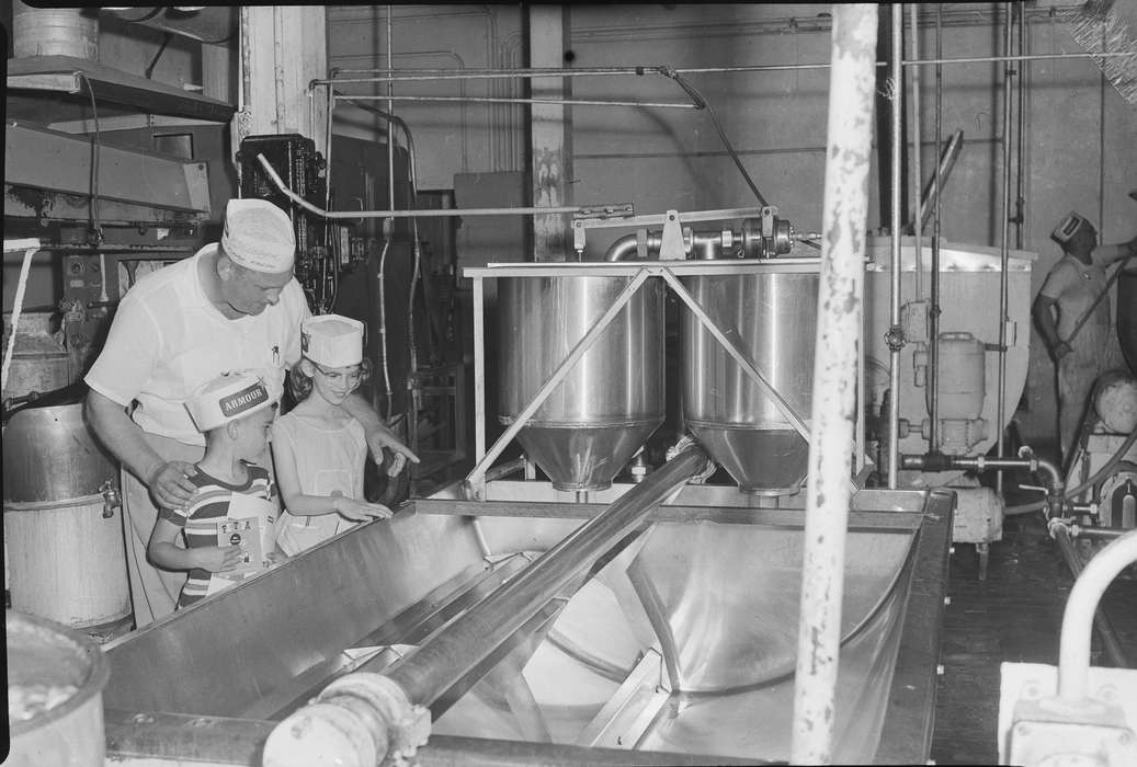 Businesses and Factories, Iowa, factory worker, IA, United States, Photos, historic, Labor and Occupations, dairy industry, Coon Rapids, creamery, history, factory, machine, ia, dairy, Coon Rapids Enterprise