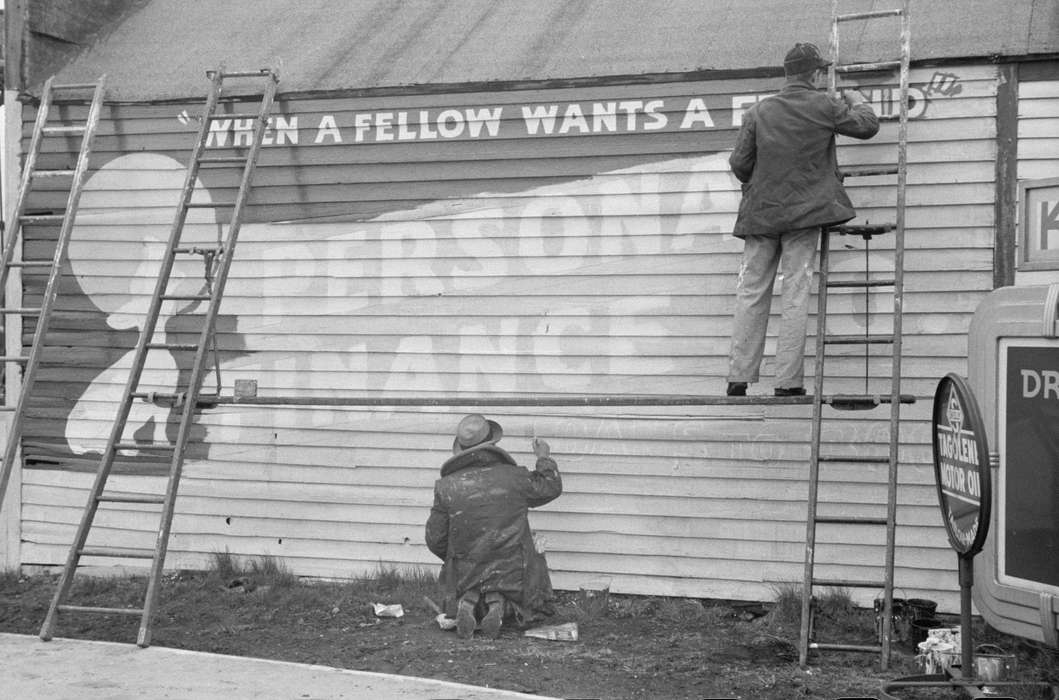 sign painting, Iowa, Businesses and Factories, scaffolding, Labor and Occupations, history of Iowa, ladders, painters, Iowa History, Library of Congress, men at work