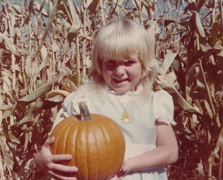 corn, pumpkin, dress, Children, Iowa History, Ottosen, IA, autumn, Hale, Gina, Portraits - Individual, Iowa, Leisure, history of Iowa