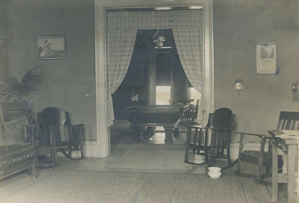 living room, rocking chair, Waverly, IA, Iowa History, Iowa, history of Iowa, Waverly Public Library