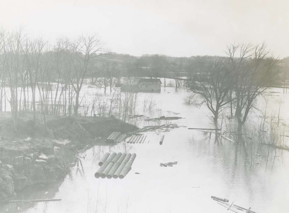 cedar river, Waverly Public Library, Floods, Lakes, Rivers, and Streams, Iowa History, Waverly, IA, Landscapes, Iowa, history of Iowa