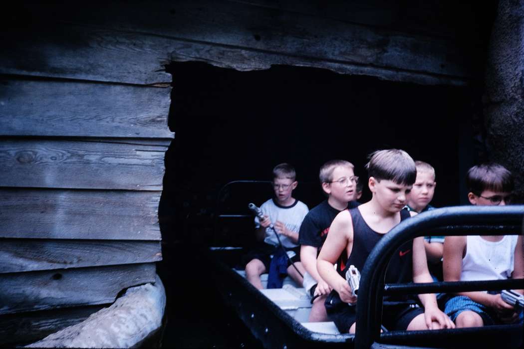 water ride, ia, second grade missouri trip, Schools and Education, Iowa, history, Entertainment, Photos, MO, Coon Rapids Enterprise, Children, missouri trip, historic, United States, Motorized Vehicles, school trip