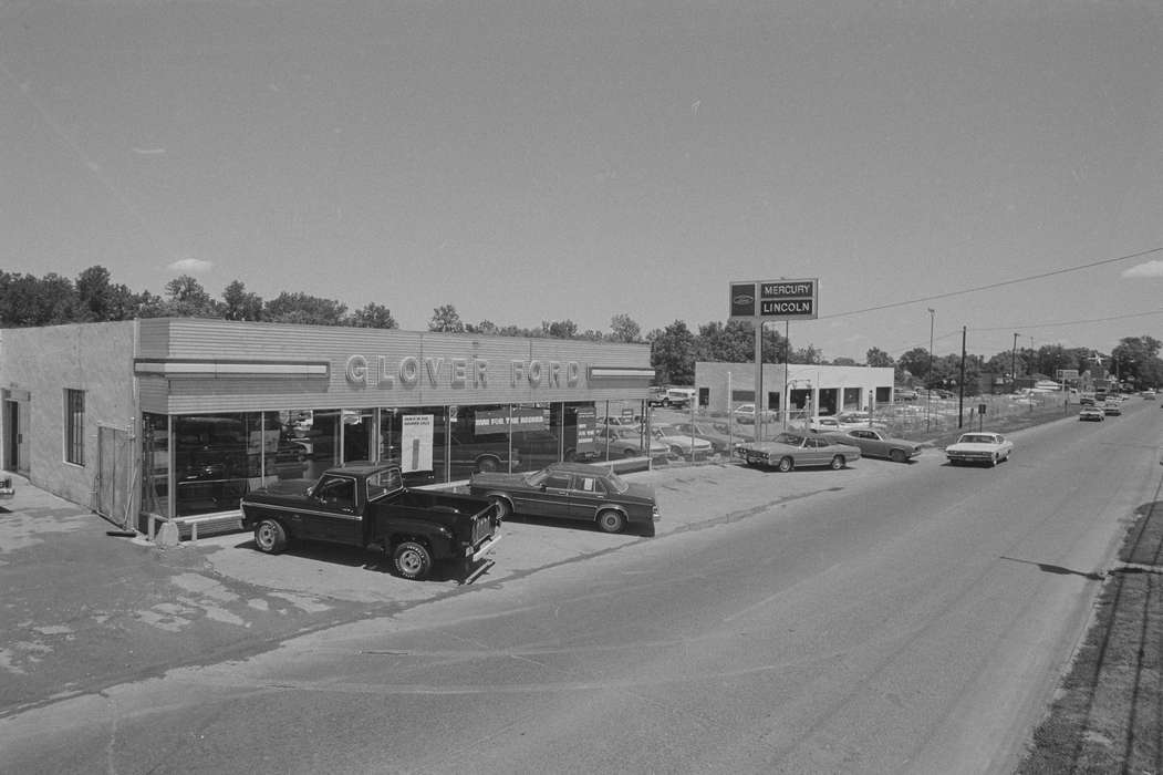 mercury, lincoln, Cities and Towns, car dealership, Lemberger, LeAnn, Iowa History, glover ford, car, truck, Iowa, ford, Ottumwa, IA, history of Iowa, Motorized Vehicles, Businesses and Factories