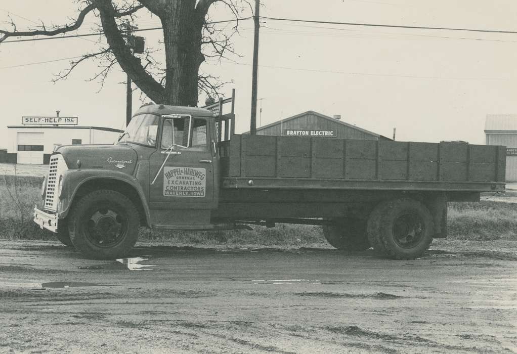 Cities and Towns, correct date needed, international truck, Waverly Public Library, Iowa History, Iowa, Motorized Vehicles, history of Iowa, dump truck