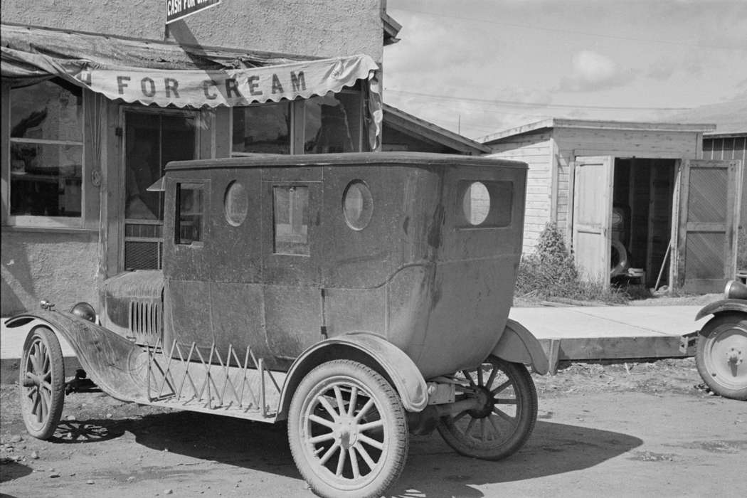 United States, history, Photos, ford model t, ice cream shop, St. Louis, Cook, Minnesota, historic, mn, MN, Library of Congress, Motorized Vehicles