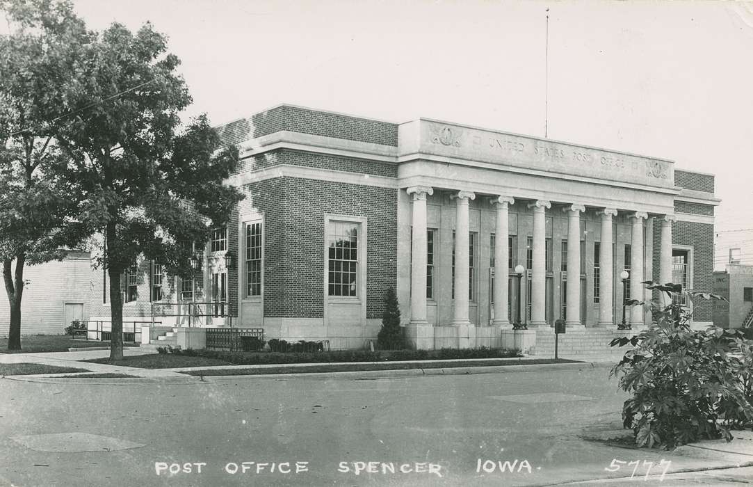 Palczewski, Catherine, Main Streets & Town Squares, Cities and Towns, Iowa History, history of Iowa, Spencer, IA, post office, Iowa