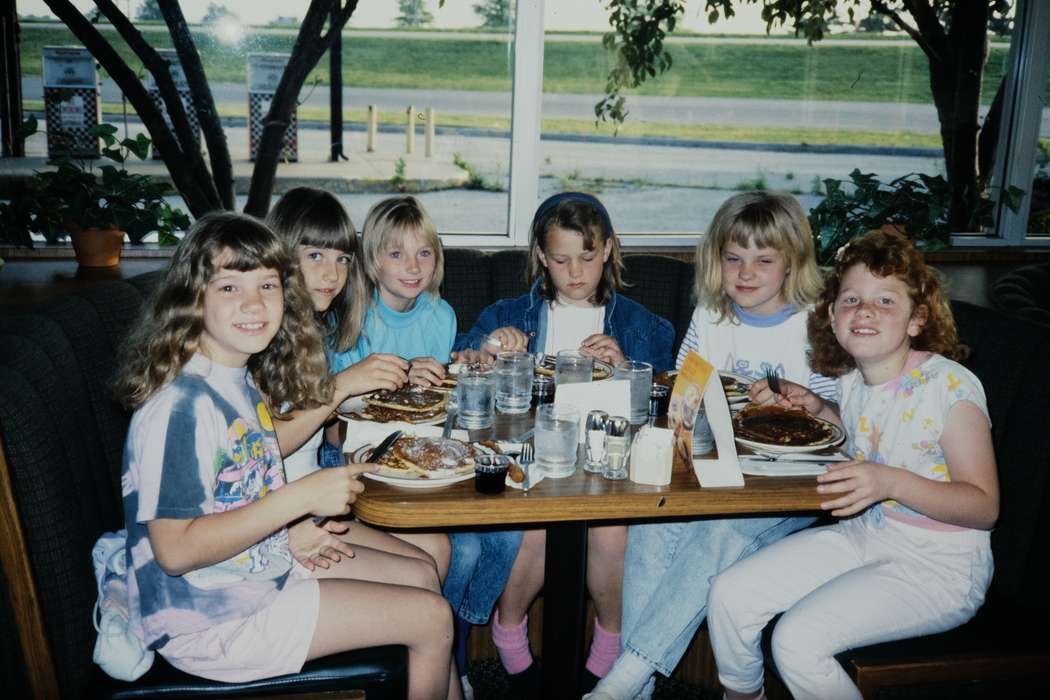 ia, second grade missouri trip, Schools and Education, Iowa, history, Photos, Coon Rapids Enterprise, historic, missouri trip, Food and Meals, United States, MO, school trip