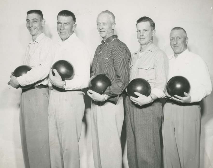 Iowa, Portraits - Group, IA, bowling ball, bowling, Iowa History, history of Iowa, King, Tom and Kay, Sports