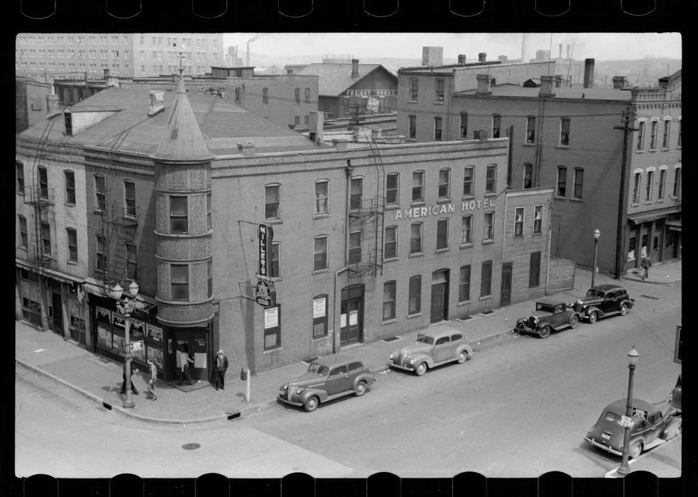 cars, history of Iowa, Businesses and Factories, Library of Congress, car, lamppost, corner, street light, Iowa History, Iowa, sidewalk, fire escape, Cities and Towns