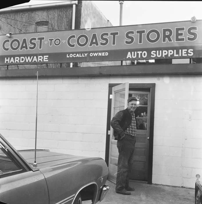 auto store, Businesses and Factories, Portraits - Individual, store, Iowa, hardware, IA, United States, Photos, historic, Coon Rapids, history, ia, Coon Rapids Enterprise