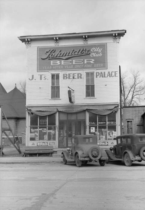 Businesses and Factories, storefront, Main Streets & Town Squares, tavern, car, Library of Congress, Cities and Towns, Labor and Occupations, Motorized Vehicles, poster, Iowa, Iowa History, mainstreet, history of Iowa