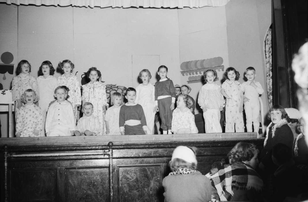 Coon Rapids, Entertainment, Photos, Coon Rapids Enterprise, history, ia, IA, Iowa, Children, historic, United States