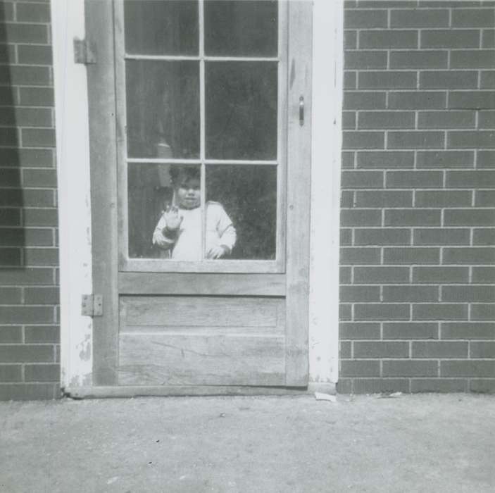 Hale, Gina, Portraits - Individual, Children, window, Iowa, Iowa History, IA, history of Iowa