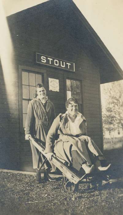 Stout, IA, depot, University of Northern Iowa Museum, wheelbarrow, Iowa, Iowa History, silly, stout, Portraits - Group, Train Stations, history of Iowa