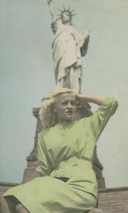 hairstyle, Travel, dress, statue of liberty, Portraits - Individual, Iowa, colorized, McMurray, Doug, Iowa History, history of Iowa, New York, NY