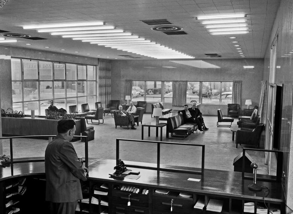 waiting room, mid-century modern, Iowa History, depot, receptionist, Iowa, Ottumwa, IA, Lemberger, LeAnn, history of Iowa, Train Stations