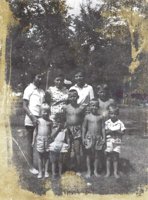 Portraits - Group, Iowa, IA, company picnic, United States, Photos, historic, Families, history, ia, Campopiano Von Klimo, Melinda, picnic, Leisure, Des Moines