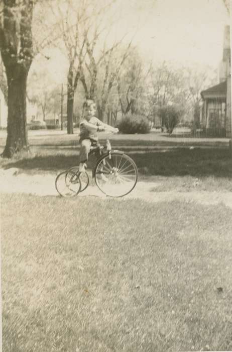 Iowa History, Lemberger, LeAnn, boy, bike, history of Iowa, tricycle, Iowa, Outdoor Recreation, Ottumwa, IA, Children