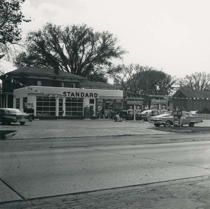 car, Waverly Public Library, Cities and Towns, IA, Businesses and Factories, Iowa History, sign, history of Iowa, car dealership, Iowa