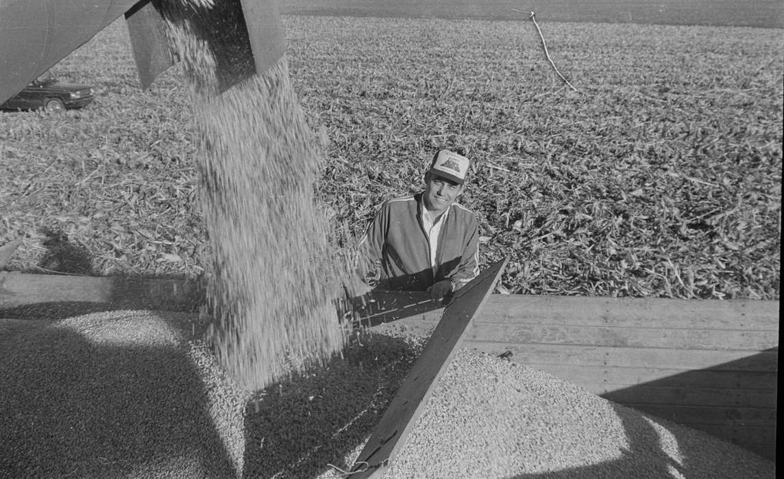 ia, Farming Equipment, Businesses and Factories, grain bin, Iowa, Coon Rapids, United States, historic, history, corn, Coon Rapids Enterprise, Photos, IA, Portraits - Individual, grain