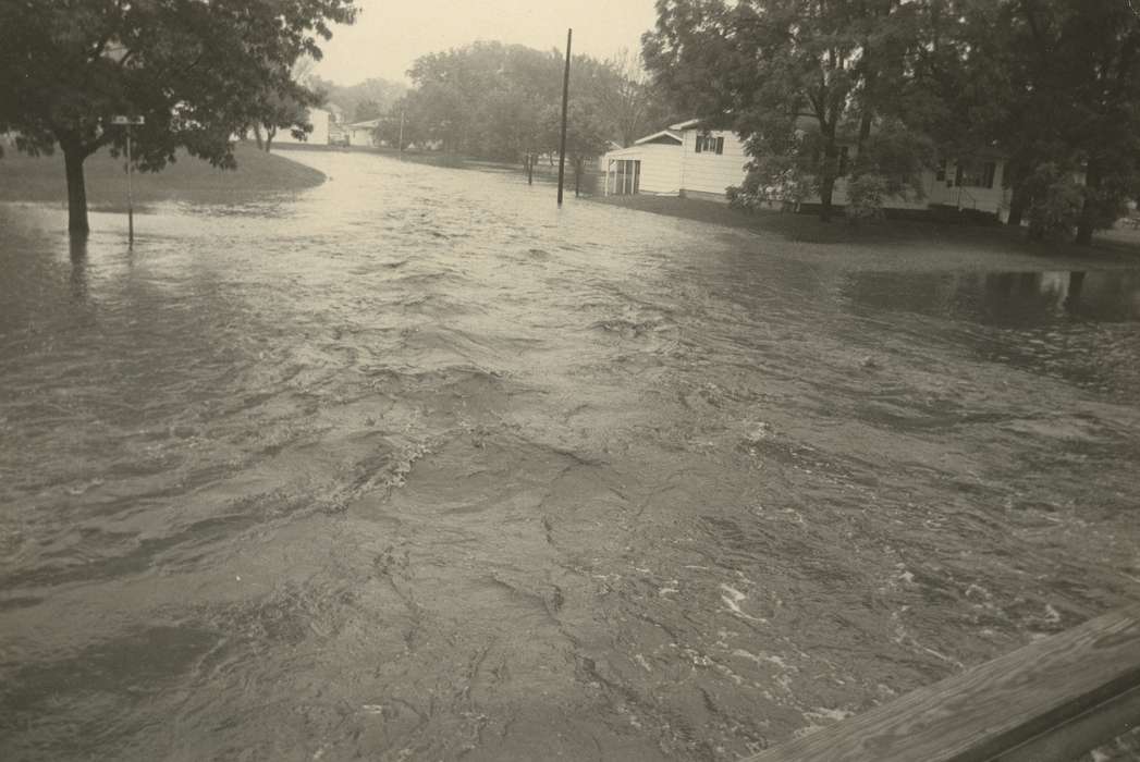 Waverly Public Library, Floods, Cemeteries and Funerals, Homes, Iowa History, Waverly, IA, Main Streets & Town Squares, Iowa, history of Iowa, street flooded