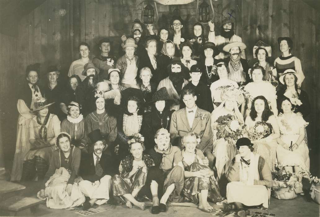 Sioux City, IA, Schools and Education, party, costume, Iowa, Iowa History, Holidays, Rossiter, Lynn, Portraits - Group, halloween, history of Iowa