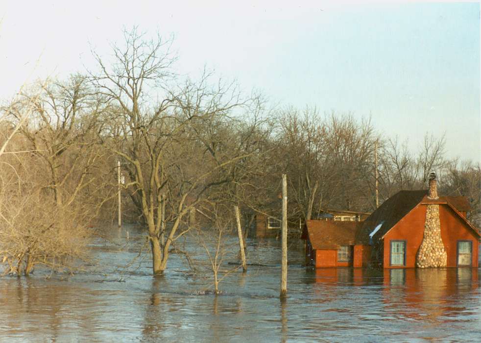 Waterloo, IA, Floods, Iowa, Iowa History, history of Iowa, Lakes, Rivers, and Streams, house, Fuller, Steven, flood