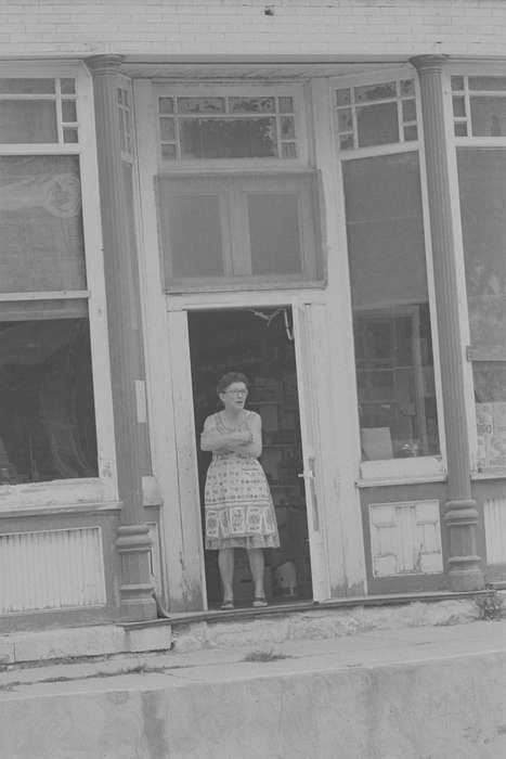 storefront, glasses, Businesses and Factories, Melrose, IA, history of Iowa, Lemberger, LeAnn, grocery store, Iowa, Iowa History, Cities and Towns, dress, Main Streets & Town Squares, store
