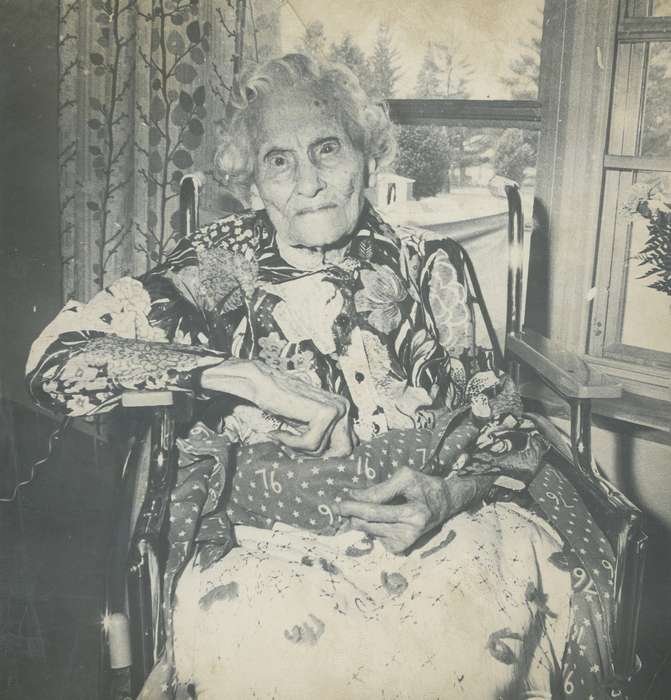 old woman, draped curtain, Iowa History, Waverly, IA, Portraits - Individual, Iowa, Waverly Public Library, chair, history of Iowa