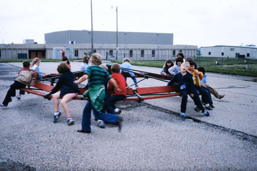 Outdoor Recreation, merry-go-round, Iowa, Coon Rapids Enterprise, school trip, missouri trip, history, historic, ia, Schools and Education, Children, Photos