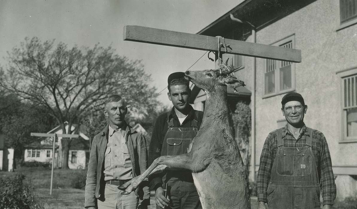 hunting, Animals, Iowa, McMurray, Doug, deer, Iowa History, Portraits - Group, history of Iowa, Webster City, IA
