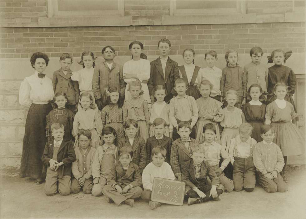 Iowa, Schools and Education, Portraits - Group, teacher, Iowa History, history of Iowa, Martin, Carol, school, Children, Moravia, IA