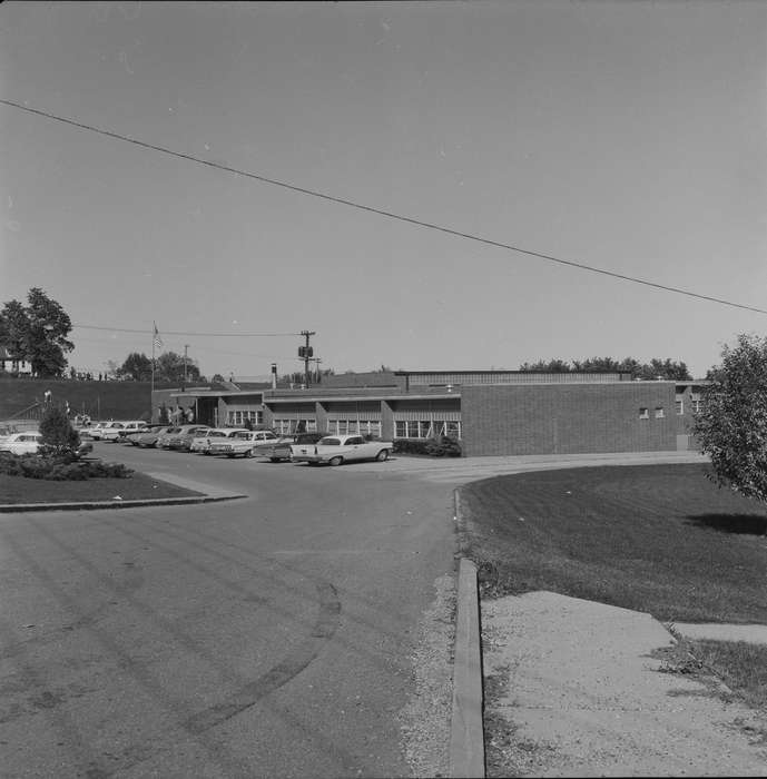 car, tire tracks, Iowa, sidewalk, IA, United States, Photos, parking lot, historic, Motorized Vehicles, Coon Rapids, history, ia, Coon Rapids Enterprise, Landscapes