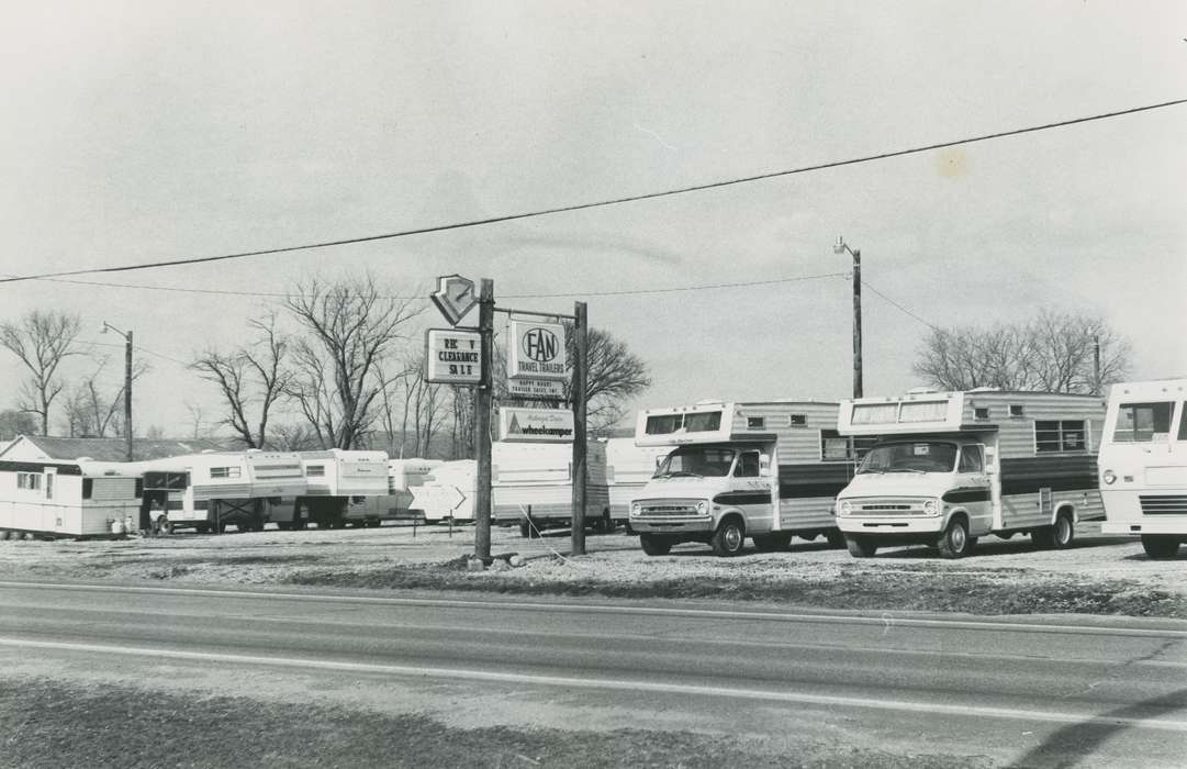 rv, Motorized Vehicles, rv dealership, correct date needed, Iowa History, Waverly Public Library, camper, Cities and Towns, Iowa, Businesses and Factories, history of Iowa