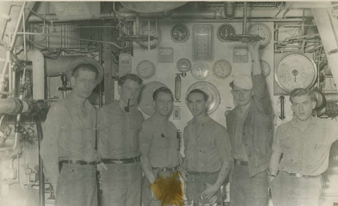 wwii, Iowa, Smith, Christopher, Travel, history of Iowa, Military and Veterans, Japan, navy, Iowa History, Portraits - Group, pipe