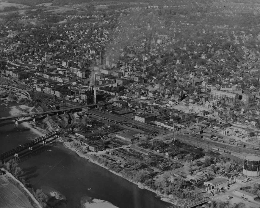Aerial Shots, Cities and Towns, Lakes, Rivers, and Streams, Lemberger, LeAnn, Iowa History, railroad, Iowa, Ottumwa, IA, history of Iowa