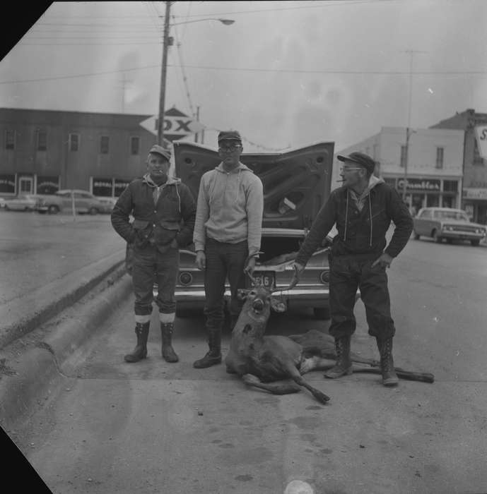 dead deer, Portraits - Group, Iowa, IA, United States, cigarette, Photos, historic, Coon Rapids, history, Animals, ia, Coon Rapids Enterprise, Outdoor Recreation, deer