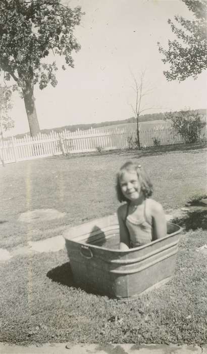 Children, Beach, Rosemary, Portraits - Individual, Farms, Hampton, IA, Iowa, history of Iowa, Iowa History, tub, yard, bath